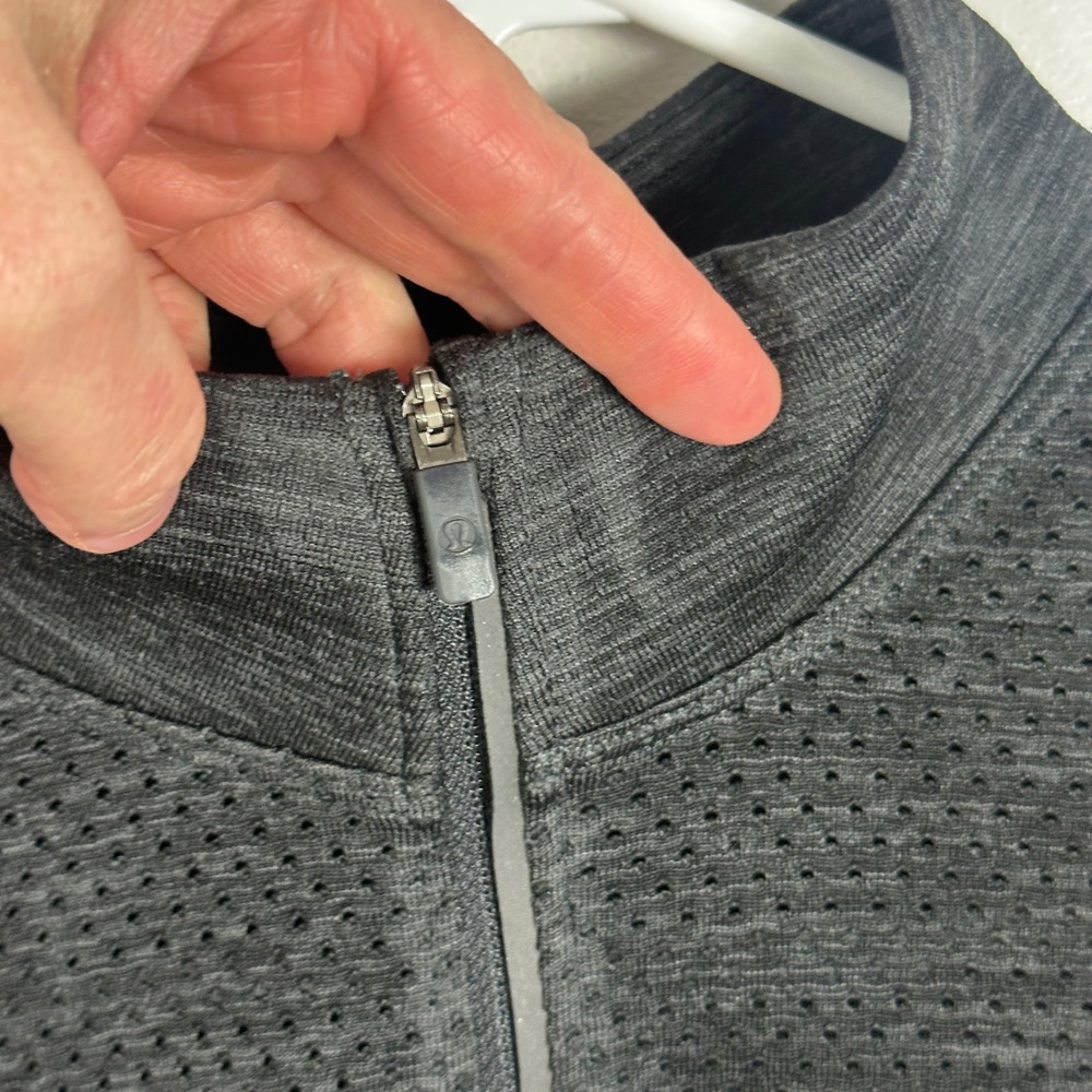 Lululemon Mens Metal Vent Tech Half Zip Black Long Sleeve Run Reflective Small - Picture 5 of 13